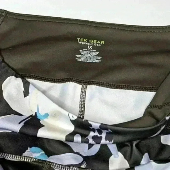Tek-Gear Capri Leggings 1X Green Floral EUC - Picture 4 of 6